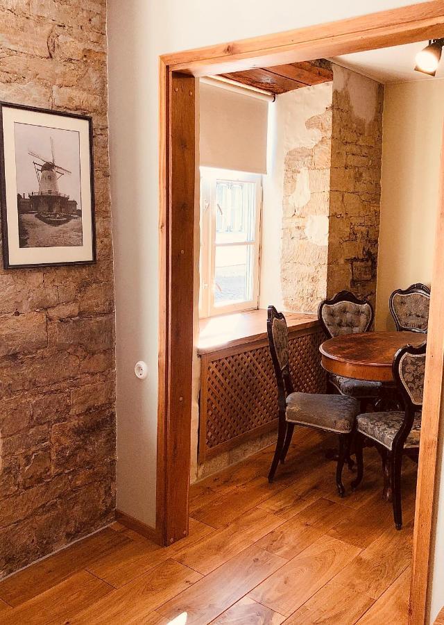 Kohtu Apartment Unique كوريسارِ المظهر الخارجي الصورة